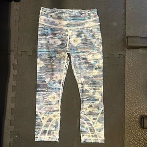 Lululemon size 4 crop leggings multi color. Like new.